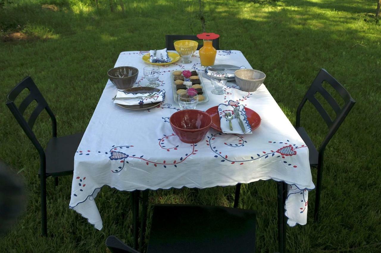 Les Trois Etangs Bed and Breakfast Saint-Viaud Exterior foto